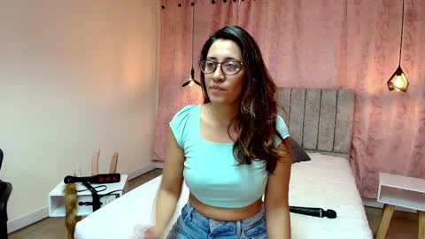 VIOLETA online show from March 7, 12:45 pm