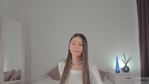 violetta_finch online show from February 14, 1:18 pm