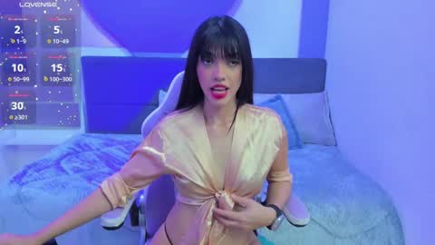 Snapshot of violetta_skinny chatting on September 18, 10:19 am violetta online show from September 18, 10:19 am