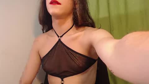 Snapshot of violetta_tss chatting on February 27, 10:31 pm Princess Violet Valerious Follow me IGX violetvalerious online show from February 27, 10:31 pm