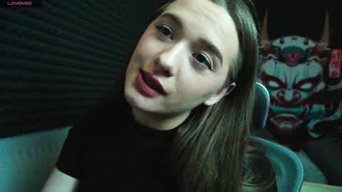 Snapshot of vitajoy_ chatting on February 11, 7:27 pm Vita online show from February 11, 7:27 pm