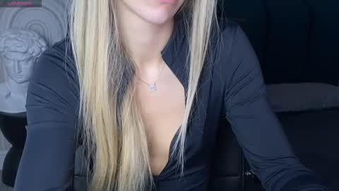Snapshot of vivian_evans_ chatting on September 11, 12:56 am Vivian Evans online show from September 11, 12:56 am