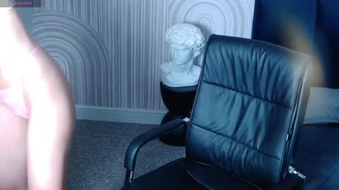Snapshot of vivian_evans_ chatting on September 19, 12:26 am Vivian Evans online show from September 19, 12:26 am