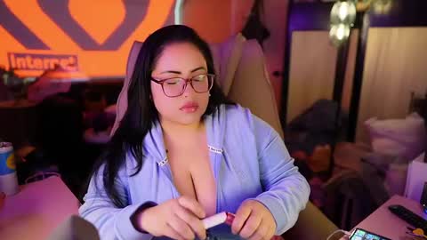 Snapshot of vivianaortega chatting on September 21, 2:15 am Vivi online show from September 21, 2:15 am