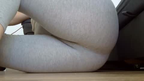 Snapshot of wet_pants2022 chatting on September 17, 6:50 am wet_pants2022 online show from September 17, 6:50 am