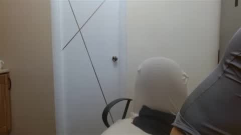 wetsexyladyy online show from February 15, 9:27 am