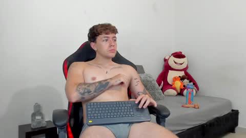 Camilo R online show from March 11, 4:19 am
