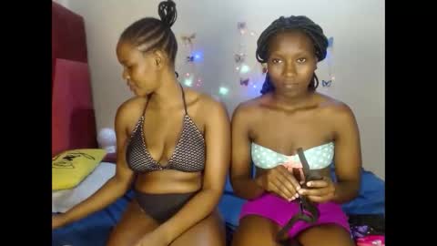 wildcoochie online show from September 19, 10:35 pm