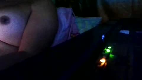 Snapshot of wildnastycum4u chatting on December 11, 7:09 am wildnastycum4u online show from December 11, 7:09 am