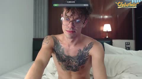 Snapshot of william_henry_a chatting on December 30, 5:12 pm William online show from December 30, 5:12 pm