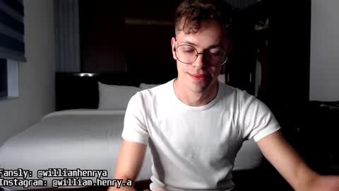 Snapshot of william_henry_a chatting on January 19, 11:34 am William online show from January 19, 11:34 am
