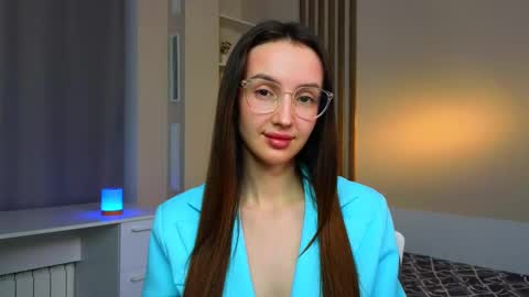 Stella online show from March 3, 12:04 am