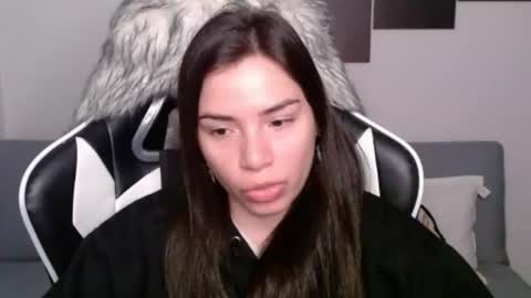 Snapshot of wolfs_daughter chatting on February 7, 2:51 am Alex online show from February 7, 2:51 am