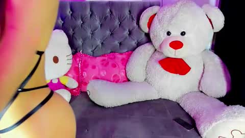 Snapshot of x_indomitable1 chatting on September 13, 7:33 am Maria Juliana online show from September 13, 7:33 am