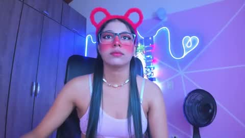 XALLYSONX online show from February 10, 11:15 am