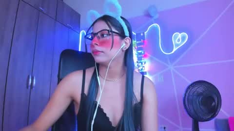 XALLYSONX online show from February 11, 11:31 am