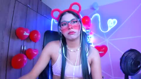 XALLYSONX online show from February 16, 11:49 am
