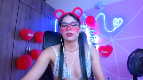 XALLYSONX online show from February 17, 2:28 pm