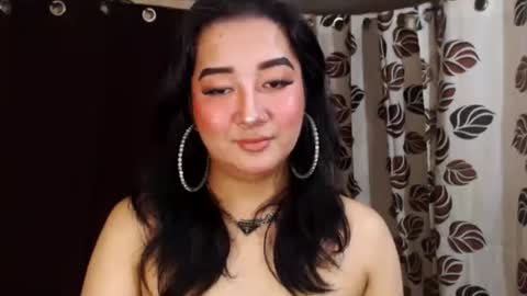 Nira   NOT INTO CHEAP GUYS  online show from January 5, 8:52 pm