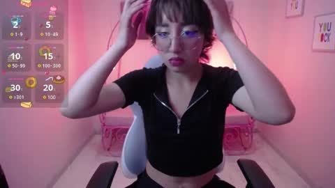 Xayah online show from February 4, 1:06 pm