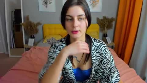 Snapshot of xenaolsen chatting on February 22, 6:08 pm Emma online show from February 22, 6:08 pm