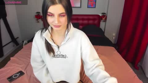 Snapshot of xenaolsen chatting on March 4, 1:49 pm Emma online show from March 4, 1:49 pm