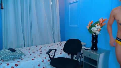 MICHAEL HUGE online show from February 28, 8:28 pm
