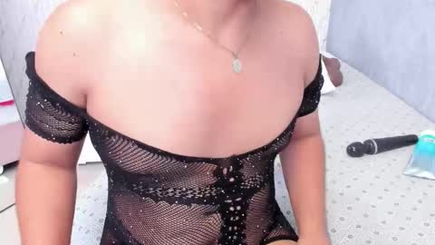 Snapshot of ximenahott_ chatting on September 11, 2:07 pm Yoy online show from September 11, 2:07 pm