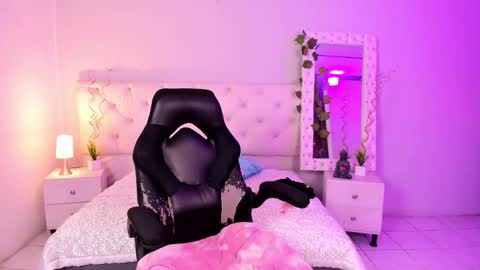Ximena online show from March 11, 12:11 am