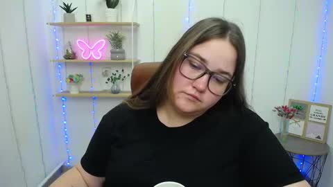 Snapshot of xx_daniella_xx chatting on January 22, 10:59 pm xx daniella xx online show from January 22, 10:59 pm