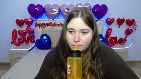 Snapshot of xx_daniella_xx chatting on February 7, 8:33 am xx daniella xx online show from February 7, 8:33 am