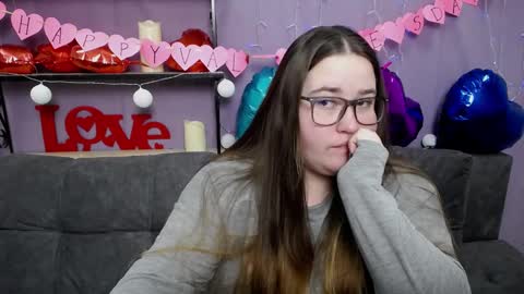Snapshot of xx_daniella_xx chatting on February 12, 10:24 am xx daniella xx online show from February 12, 10:24 am