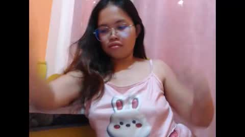 Snapshot of xxana_pinay_26xx chatting on September 21, 2:04 am xxana_pinay_26xx online show from September 21, 2:04 am
