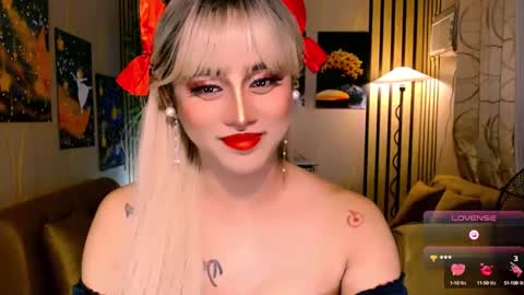Snapshot of xxmissjuliaxx chatting on February 5, 1:37 am xxmissjuliaxx online show from February 5, 1:37 am