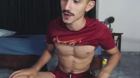 Snapshot of xxxhome_alonexxx chatting on March 4, 9:00 pm Kev online show from March 4, 9:00 pm