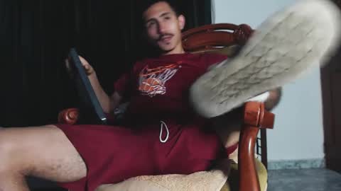 Snapshot of xxxhome_alonexxx chatting on February 12, 2:03 am Kev online show from February 12, 2:03 am