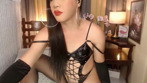 Snapshot of xxxmiss_cathyxxx chatting on September 13, 5:04 pm QUEENCY online show from September 13, 5:04 pm