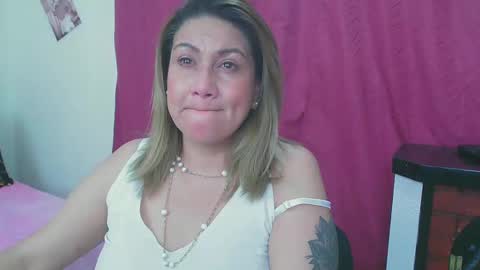 yayita online show from February 24, 6:04 pm