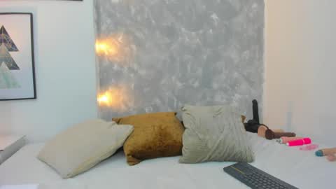 Yesica online show from January 17, 11:18 pm