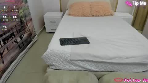 Snapshot of yess__daddy chatting on March 10, 11:23 am yess__daddy online show from March 10, 11:23 am