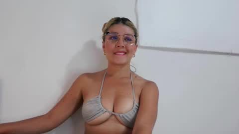   online show from January 30, 10:19 pm