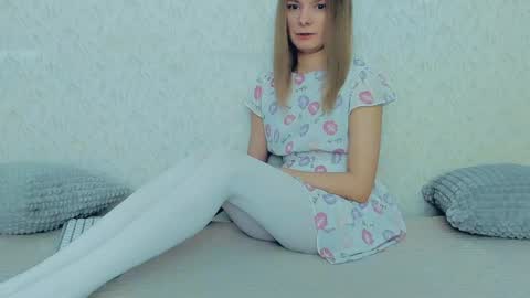Lily online show from January 12, 5:13 am