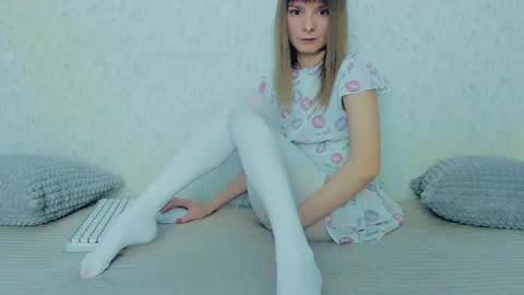 Lily online show from February 23, 10:28 am