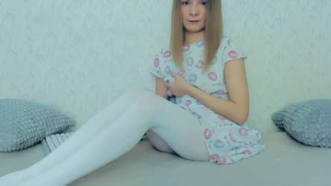 Lily online show from January 7, 7:52 am