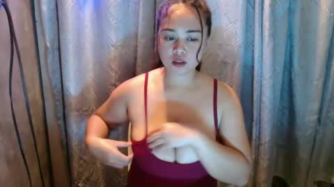 Snapshot of your_diane chatting on January 27, 10:27 pm Diane online show from January 27, 10:27 pm