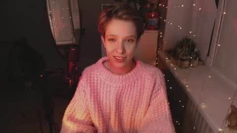 Snapshot of your_hot_ex chatting on December 16, 5:33 pm Alex and Kris long hair online show from December 16, 5:33 pm