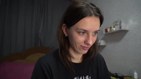 Snapshot of your_little_flexible_girl chatting on February 1, 12:29 am Meri online show from February 1, 12:29 am