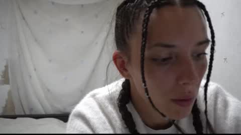 Snapshot of your_little_flexible_girl chatting on September 21, 8:57 pm Meri online show from September 21, 8:57 pm