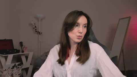 Snapshot of yourfrenchteacher chatting on January 22, 7:56 pm Chloe online show from January 22, 7:56 pm