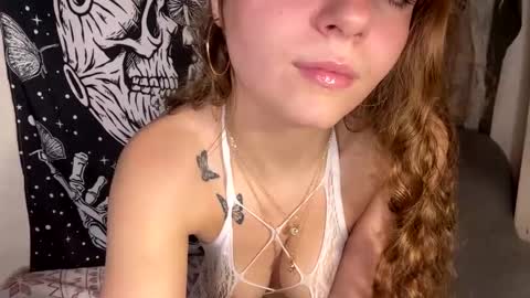 YourPrettyLittleCumSlut online show from January 22, 4:55 am